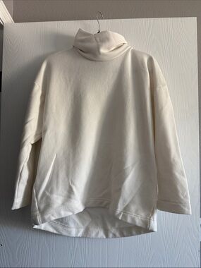 Banana Republic Cream Turtleneck Sweater